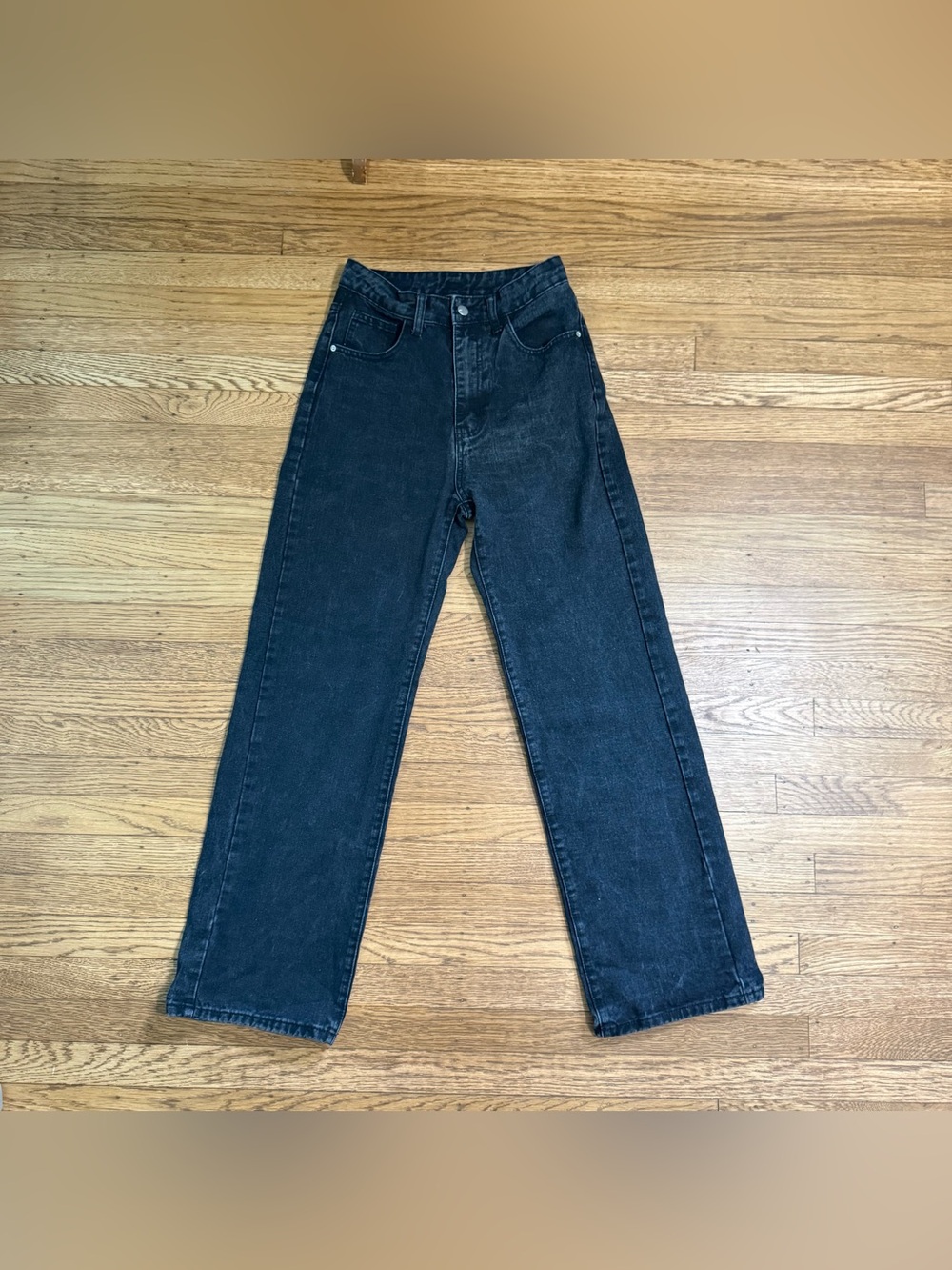 SHEIN Women’s Black Relaxed Leg Denim Jeans size 4